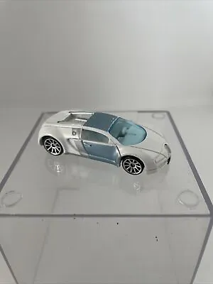 Buy Hot Wheels 2007 Bugatti Veyron Mystery Loose • 14£