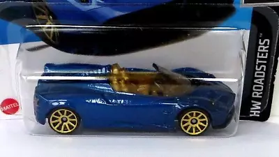 Buy 2017 PAGANI HUAYRA ROADSTER 1:64 (Blue) Hot Wheels Diecast Car • 6.79£