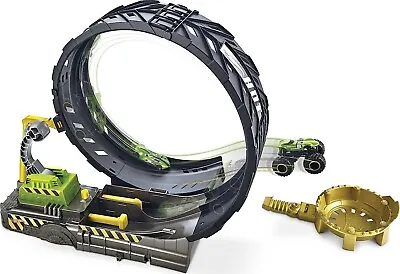 Buy Hot Wheels Monster Truck Scorpion Sting Raceway Trackset • 42.99£