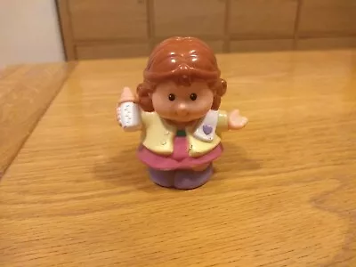 Buy Fisher Price Little People Mommy Linda Holding Baby Bottle Figure: Height 5.5 Cm • 3.99£