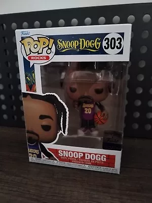 Buy Funko Pop Rocks - Snoop Dogg #303 Lakers / 15,000 Piece Limited Edition • 40.07£