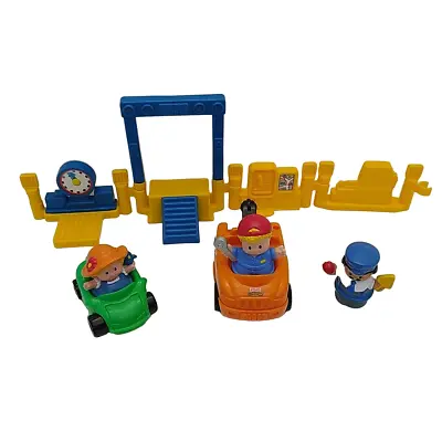 Buy Little People Tow Truck Car 3 X People & Garage Themed Accessories  Fisher Price • 16.99£