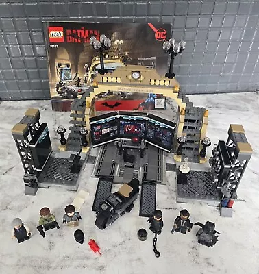Buy LEGO DC Set 76183 - Batcave : The Riddler Face-Off • 24£