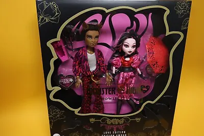 Buy Monster High Howliday Draculaura And Clawd Wolf Edition 2-Pack Love Set • 130.03£