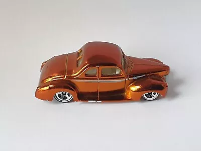 Buy Hot Wheels 2006 Classics S2 - '40 Ford Coupe - Spectraflame Orange - Metal/Metal • 3£