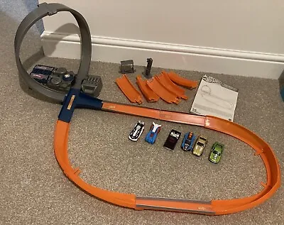 Buy Hot Wheels X2586 Figure 8 Raceway Includes Vehicles.  Only Used A Couple Of Time • 22£