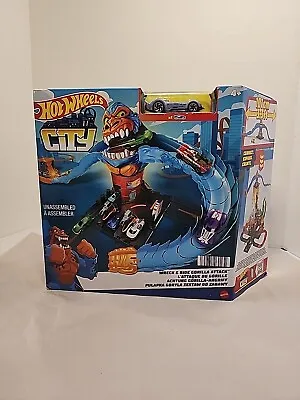 Buy Hot Wheels City Wreck & Ride Gorilla Attack & 1 Car Connects To Gas Station Set  • 20.43£