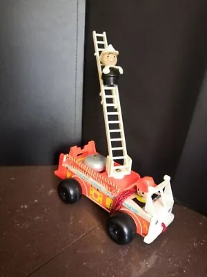 Buy Vtg 1968 Fisher Price 720 Fire Engine With 2 Little People, Ladder & Bell Toy  • 9.99£