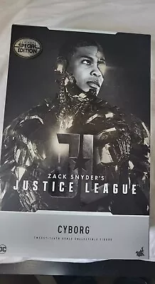 Buy Hot Toys Cyborg Justice League 1/6 Scale Figure Deluxe  • 255£