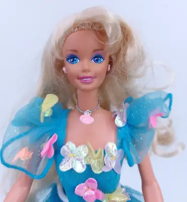 Buy Vintage 1995 Mattel Songbird Barbie Doll With Dress • 30.32£