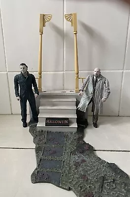 Buy Neca Halloween The Night He Came Home Figure Diorama Set Michael Myers Dr Loomis • 54.99£