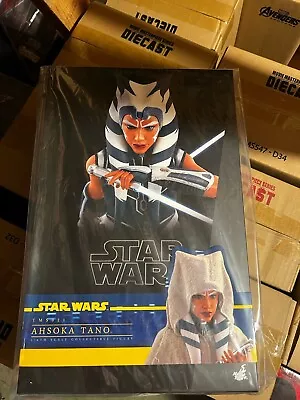 Buy Hot Toys Star Wars: The Clone Wars - Ahsoka Tano 1/6th Scale NEW • 200£