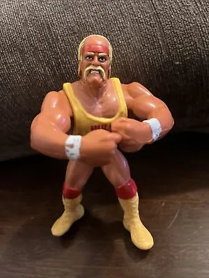 Buy WWF Hulk Hogan Wrestling Vintage Hasbro Series 2 90s Action Figure • 5£