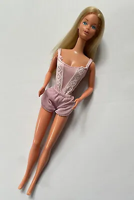 Buy Barbie Kissing 1970s Doll • 30.88£