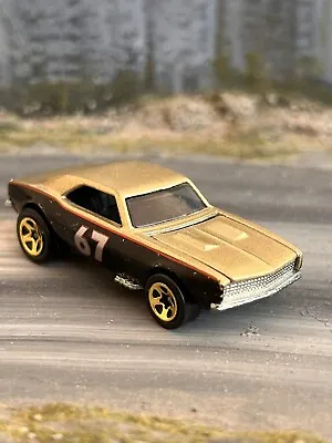 Buy Hot Wheels 1967 Camaro - Black And Gold - No.67  - Unboxed • 3.39£