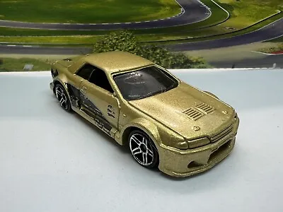 Buy Hot Wheels Nissan Skyline R32 GTR Gold * • 5£