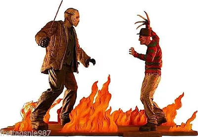 Buy Freddy Vs Jason Resin-Statue 60 X 38cm Ltd 650 By • 805.09£