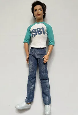 Buy Barbie Fashionistas Fashion Ken Sporty Doll • 31.22£