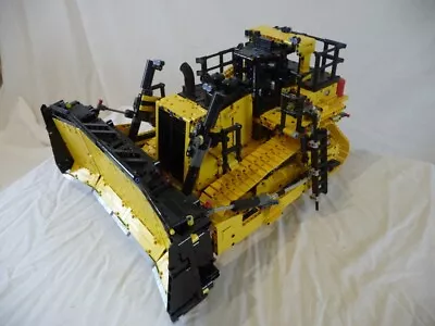 Buy Lego Technic Bulldozer 42131 • 260£