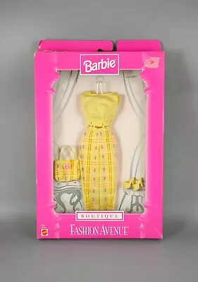 Buy Barbie - Fashion Avenue Clothes Pack - Boutique Yellow Outfit - Mattel 1998  • 25£