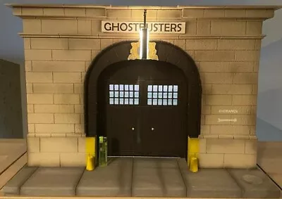 Buy Ghostbusters Firehouse 1:12 Scale Ghostbusters Barracks Diorama • 171.63£