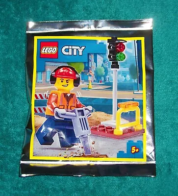 Buy LEGO CITY: Builder With Traffic Lights Set 952111 BNSIP • 3.99£
