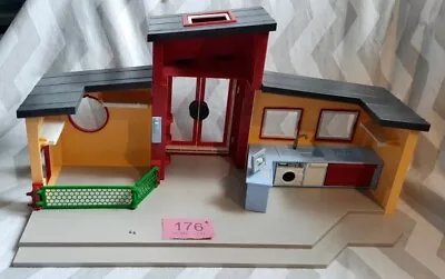 Buy Playmobil Spares Pet Boarding Hotel Building Not Complete  • 5.99£