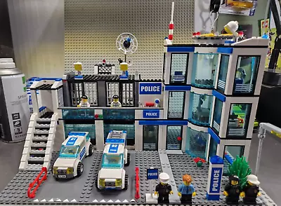 Buy Lego 7498: Police Station With Instructions • 40£