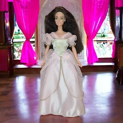 Buy Barbie 23476 Princess Teresa / Mattel 2000 • 30.98£