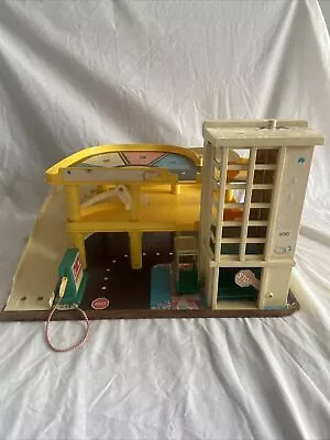 Buy VINTAGE FISHER PRICE GARAGE 930 - 1970s Play Car Park With Service Ramp  • 19.95£