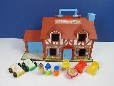 Buy 952 Vintage FISHER PRICE FP PLAY FAMILY TUDOR HOUSE Car Figure Little People • 28.19£