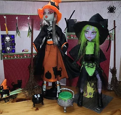 Buy 2 Monster High Dolls Repaint Halloween WITCHES Frankie & Twyla With Background • 170.44£