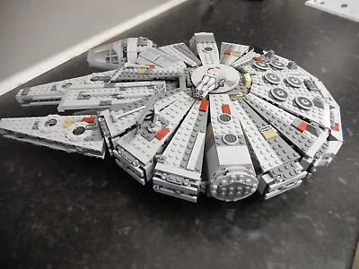 Buy Lego Star Wars 75105 Millenium Falcon (Episode 7 The Force Awakens Version) • 60£