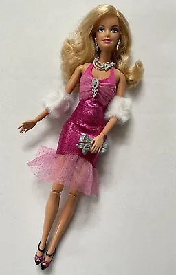 Buy Barbie Fashionistas Fashion Glam • 40.97£
