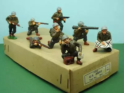Buy TIMPO TOYS VINTAGE LEAD 1950s U.S. ARMY GI SOLDIERS X 8 IN TRADE BOX • 149.99£