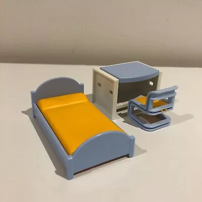 Buy Unused Playmobil Dollshouse Furniture: Childs Bed & Desk • 5£