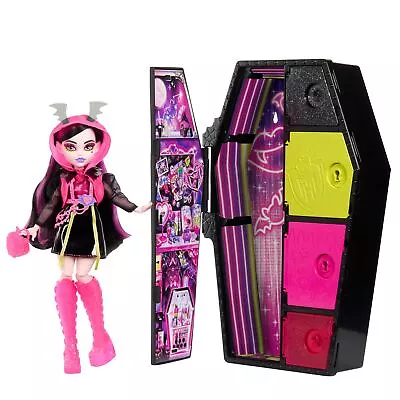 Buy Monster High - Skulltimate Secrets - Neon Frights - Draculaura (Series 3) /Toys • 38.90£