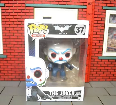 Buy Funko POP Action Figure - Dark Knight - The Joker - Bank Robber - 37 • 194.99£