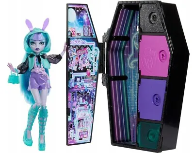 Buy Mattel Monster High Doll Twyla Neon Series HNF82 • 71.18£