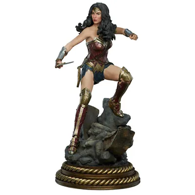 Buy BATMAN VS SUPERMAN - Wonder Woman Premium Format Figure 1/4 Statue Sideshow • 640.37£