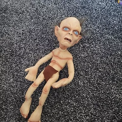 Buy Lord Of The Rings - Gollum - Plush-Toy 28cm Sound - Neca • 10£