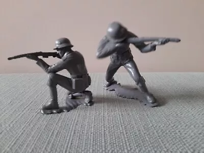 Buy Louis Marx Large 6  German Infantry WW2 Vintage Plastic Toy Soldiers X2 • 9.99£