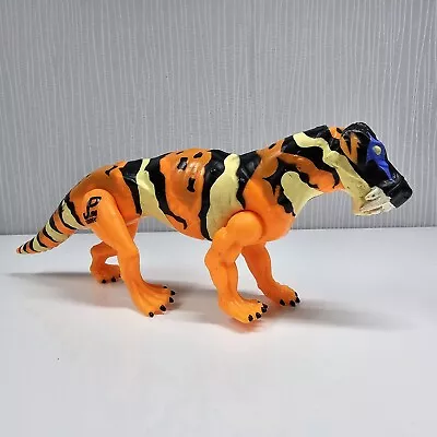 Buy AB524 Kenner Jurassic Park Chaos Effect Tyrannonops With Saber Strike Fangs Rare • 24.95£
