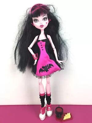 Buy Monster High Doll Draculaura Die-Ner • 39.05£