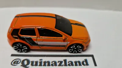 Buy 2018-021 Hot Wheels Volkswagen Golf MK7 (A01) • 2.57£