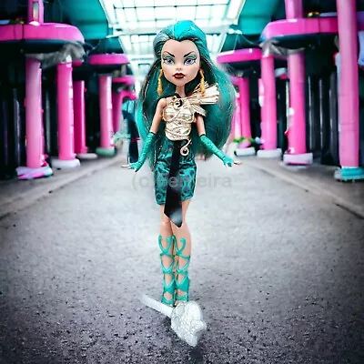 Buy Monster High Boo York - Nile Nefera / Mattel 2015 • 82.21£