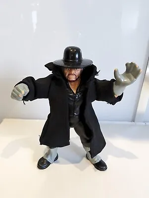 Buy Undertaker WWF Hasbro Series 8 1993 Tombstone Tackle With Custom Cloak • 65£