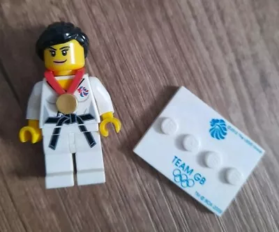 Buy LEGO Minifigure SERIES Olympic Team Gb JUDO FIGHTER 8909 No 4 2012 Karate Girl • 7£