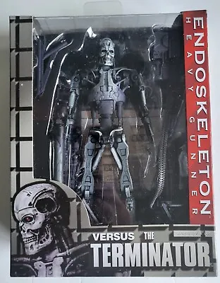 Buy Versus The Terminator - Endoskeleton - Heavy Gunner - Neca • 49.99£