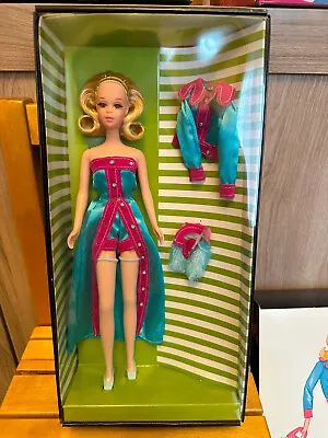 Buy Barbie Collector Smashin Satin Francie REPRO • 162.17£